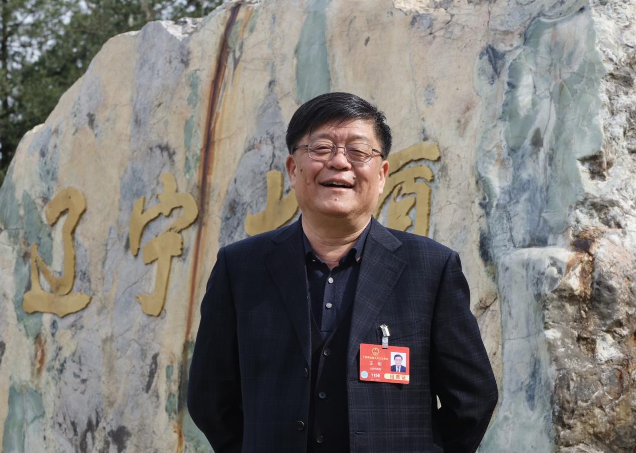 全国人大代表王刚：建筑节能从“一块玻璃”入手