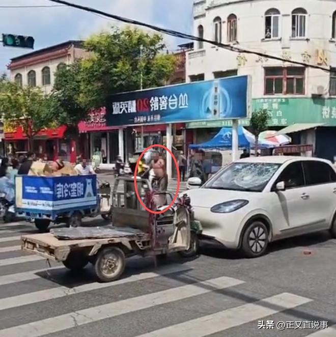 解气！男子拎砖怒砸汽车12下打破无辜路人脑袋终被带手铐拖走(图19)