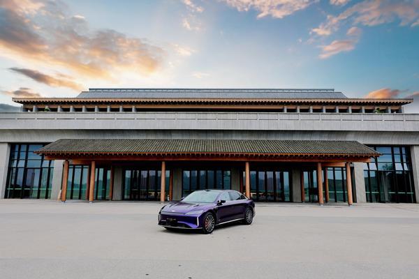 进化不止 风云A9L光辉（四驱）全球上市超级置换抢购价1719万元起(图8)