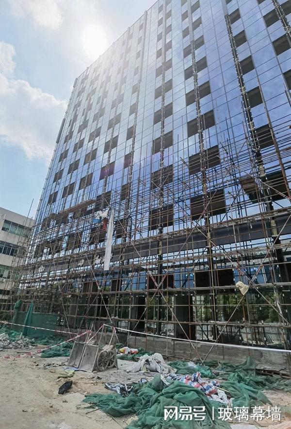 汽车4S店改造玻璃幕墙