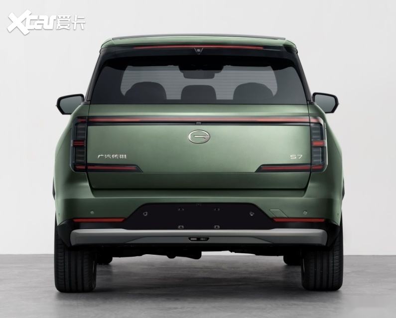 2025家庭用车怎么选？空间、舒适与智能缺一不可的全场景解析