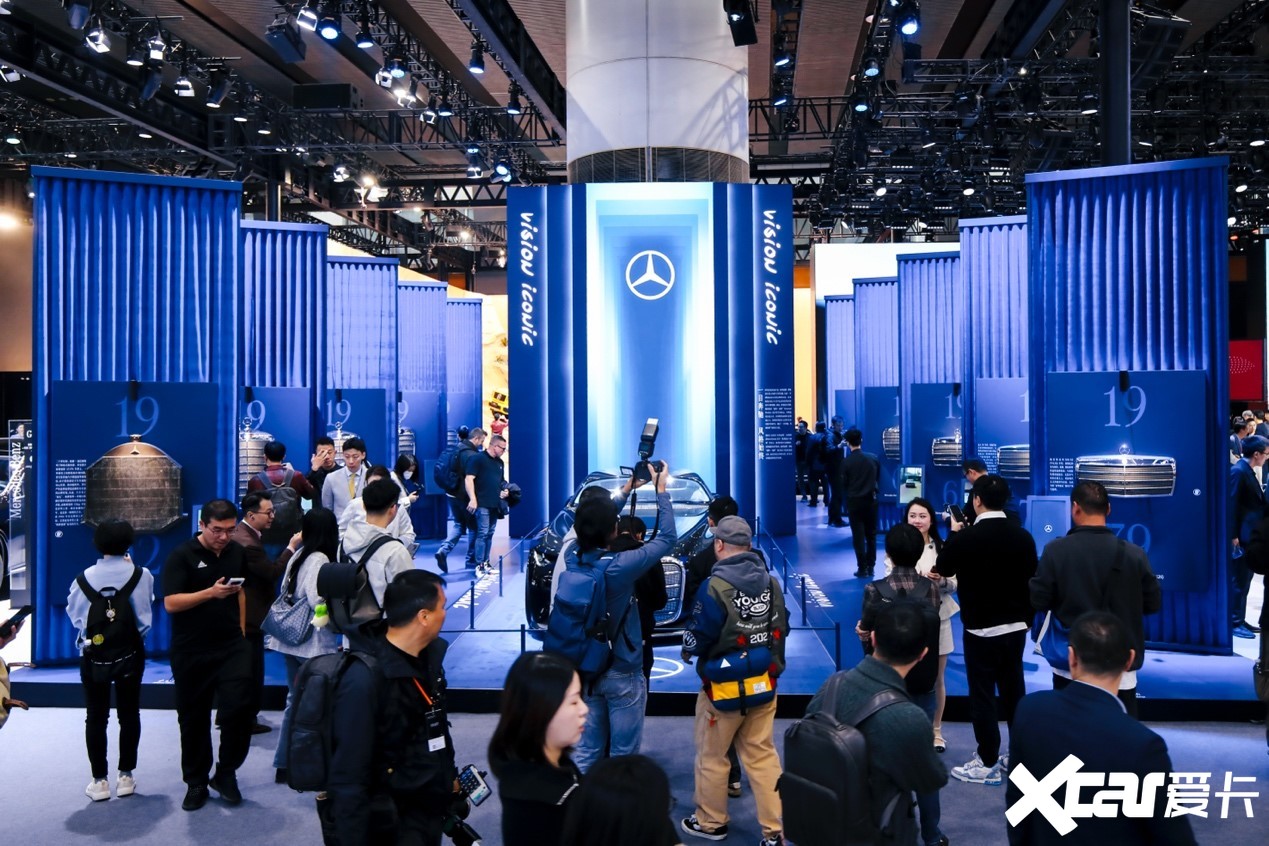 从秀肌肉到秀量产看奔驰从未来到当下的图谱(图3)