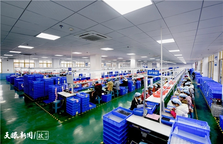 一粒塑胶拼出亿元产业集群(图2)