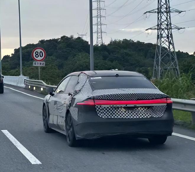 启境汽车公布供应商团队：宁德时代电池、巴斯夫车漆、福耀玻璃等(图4)