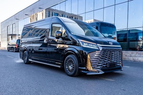 丰田海狮4S店2026款7座全隔断 隐私玻璃报价（42~85万 现车）