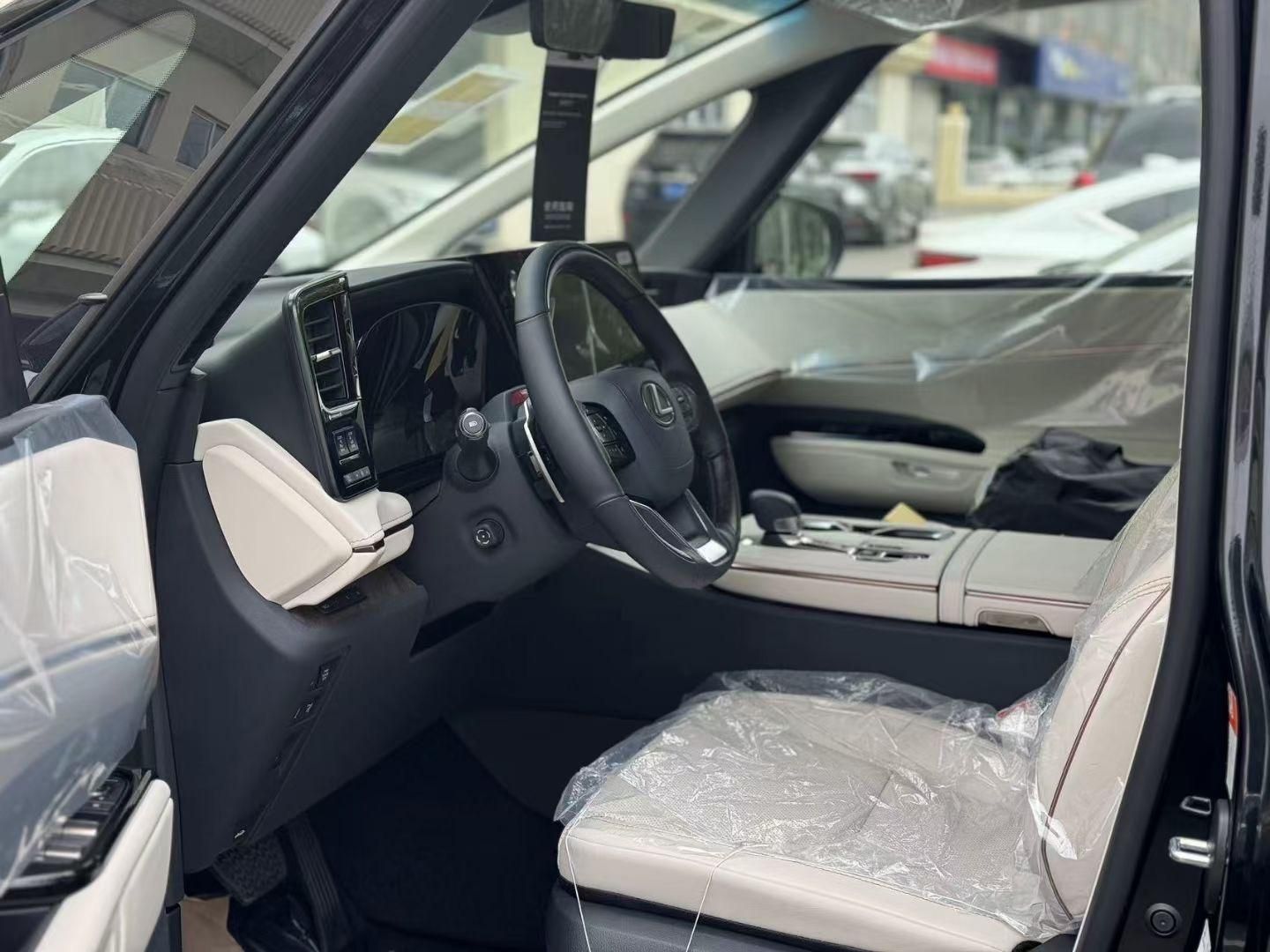 25款雷尔法lm500黑米四座155万现车天津港价格最低颜色全(图3)