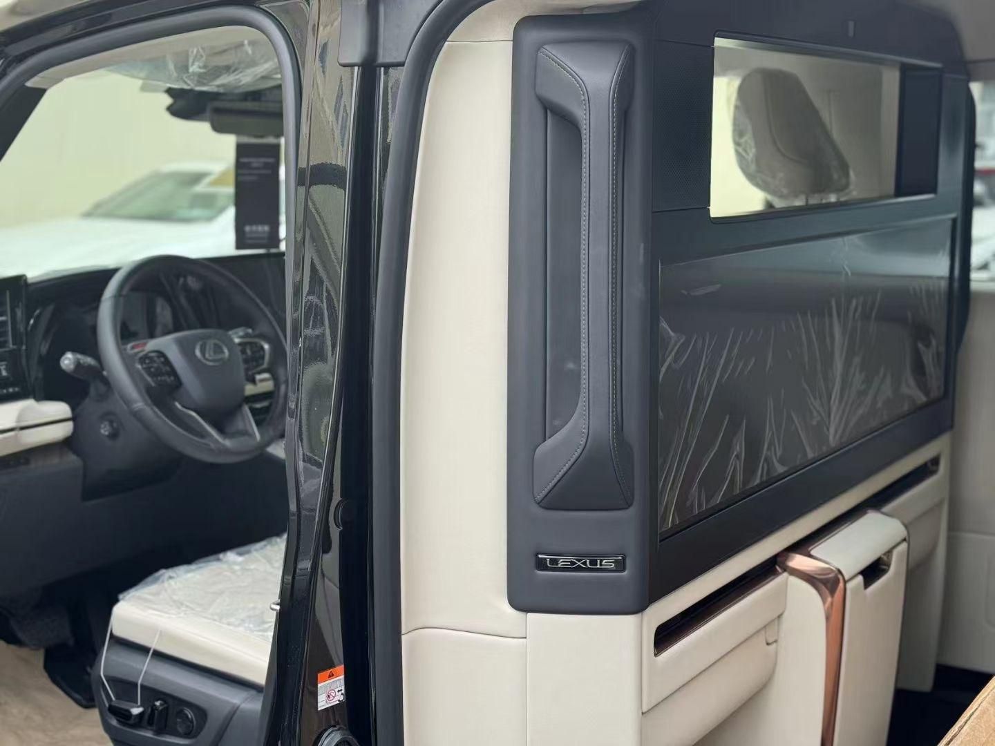 25款雷尔法lm500黑米四座155万现车天津港价格最低颜色全(图5)