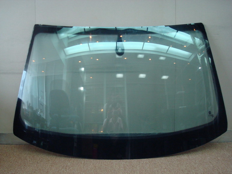 七彩阳光取得汽车玻璃生产用便于调节的存放装置专利达到对放置板的放置间距进行调节效果