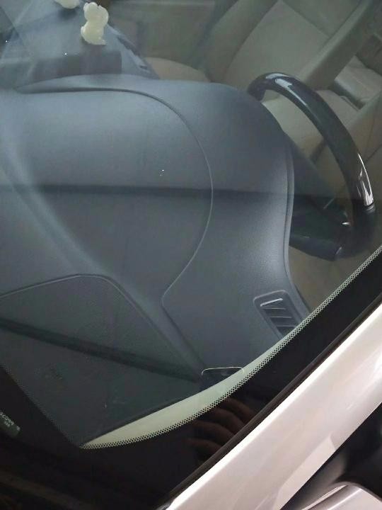 跟别的车子发生事故对方全责但不赔钱该怎么办