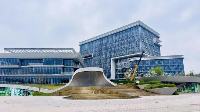 15亿元、重点工程！中国融通医疗健康总部基地正式投运