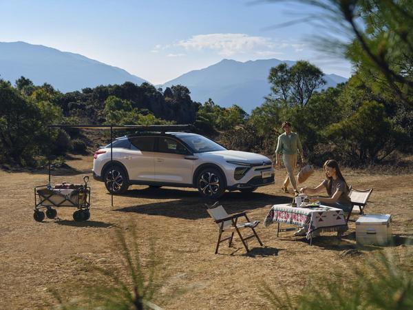 不止于轿车轻奢休旅范 东风雪铁龙新款凡尔赛C5 X自在上市(图9)