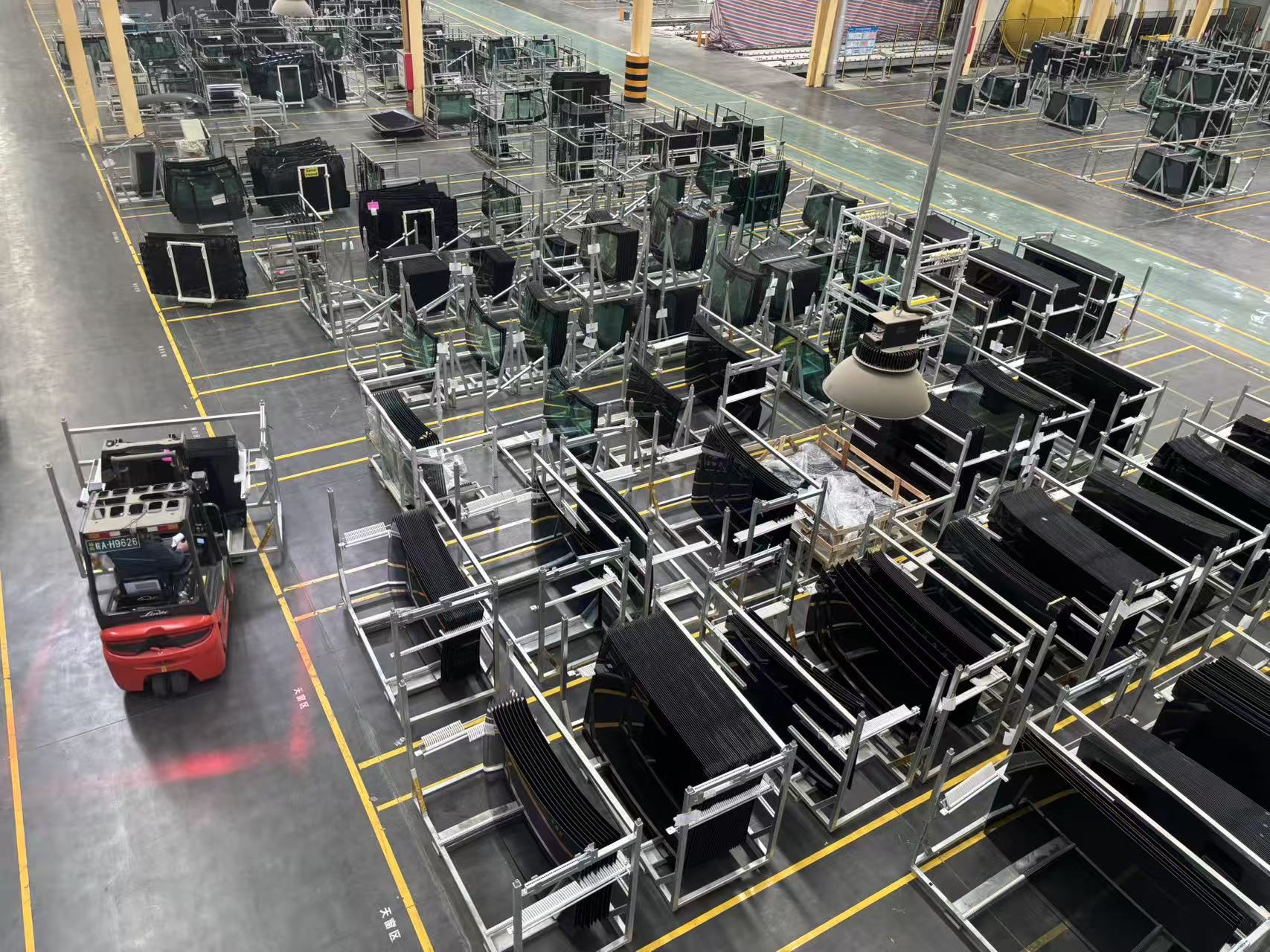 牢记嘱托开新局 日新江淮往前赶｜高端汽车玻璃“门对门”供应