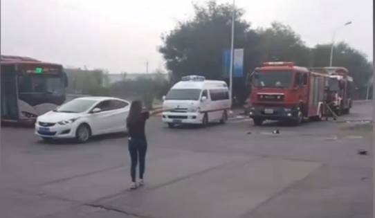 供应批量生产散装水泥罐车厂家梁山罐车梁山挂车厂